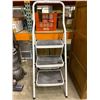 Image 1 : 3 step folding step ladder