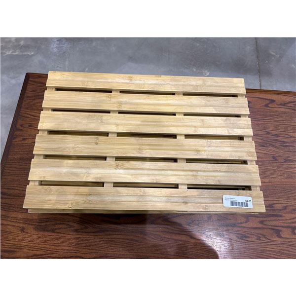 Set of 4 raised bamboo place mats 21"x14"