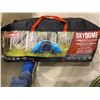 Image 1 : Coleman skydome 8 person tent