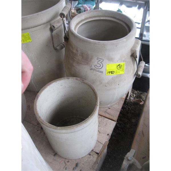 3 GALLON MEDALTA CROCK & 1 GALLON CROCK