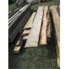 Image 1 : PALLET OF ASST. LUMBER: LIVE EDGE, ROUGH CUT, 4X4s, ETC.