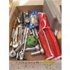 Image 1 : MISC: 1/4 & 3/8" RATCHETS, SOCKETS, PUNCH SET, ETC.