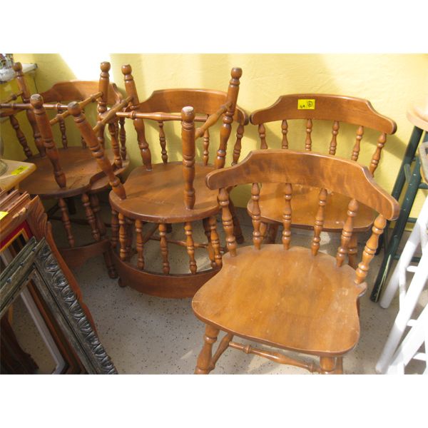 SET OF 6 WOODEN CHAIRS