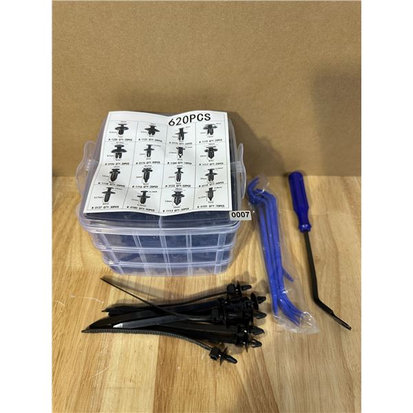 Lot of 1 Car Clips and Clip Removal Kit 620 pcs NEW