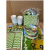 Image 1 : Lot of Tractor Party Supplies Serves 40 Guests NEW