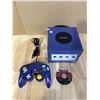 Image 2 : Lot of Nintendo GameCube Console + Controller + Game w/ Power Supply - Used