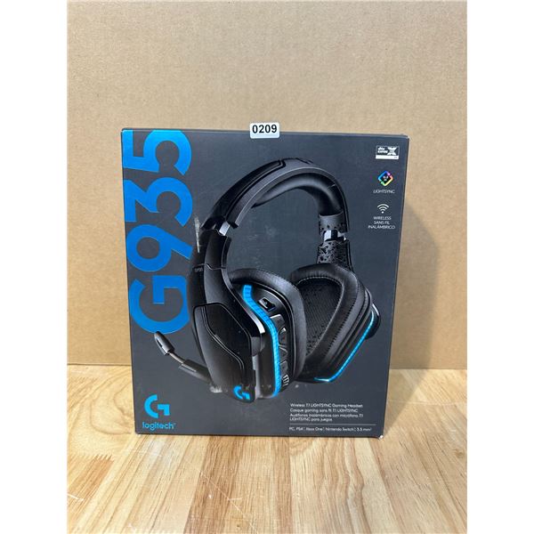 Lot of 1 Logitech G935 Wireless Lightsync Gaming Headset - Open Box