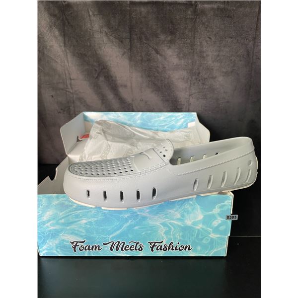 Lot of 1 Pair of Floafers - Mens Counry Club Driver Shoes - Size 13 - Brand New in Box