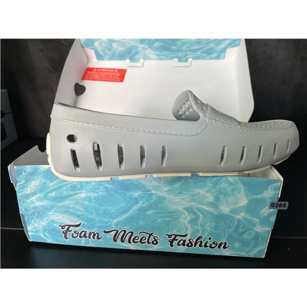 Lot of 1 Pair of Floafers - Mens Counry Club Driver Shoes - Size 9 - Brand New in Box