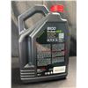 Image 2 : Lot of 1 Jug of 8100 X-clean EFE Motul SAE 5W-30 Motor Oil - 5L Jug - Brand New