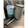 Image 3 : Lot of 1 Stackable 3-Layer Bento Lunch Box w/ Insulated Carrying Bag & Cutlery Set - Brand New