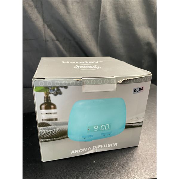 Lot of 1 Aroma Diffuser/Humidifier with Digital Alarm Clock & 7-Colour Night Light - Brand New!