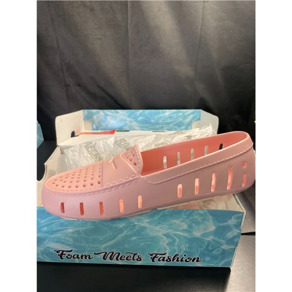 Lot of 1 Pair of Floafers - Womens Posh Driver Seashell Pink Shoes - Size 10 - Brand New in Box