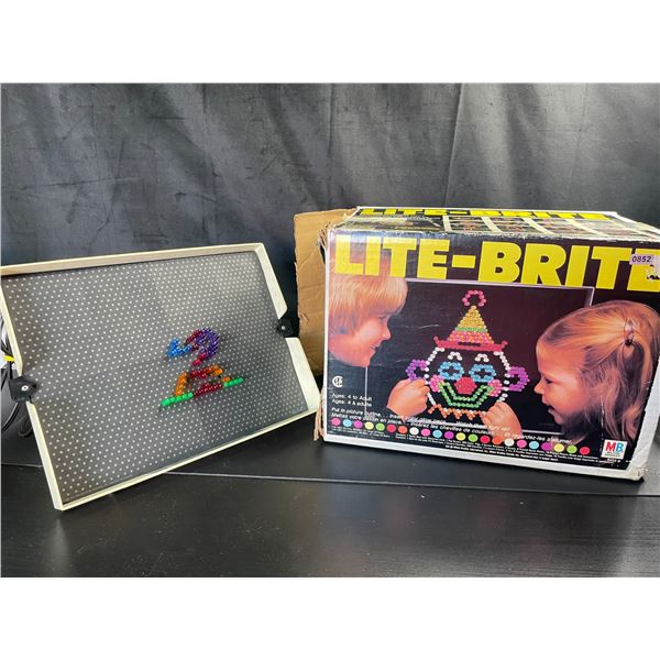 Lot of 1 Original Lite-Brite Retro/Vintage Toy - Used - In Box