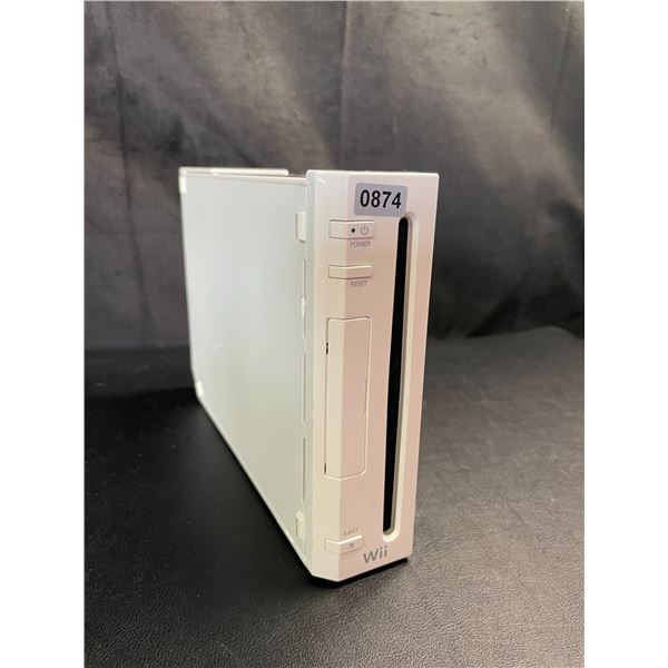 Lot of 1 Nintendo Wii Console - Used