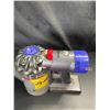 Image 2 : Lot of 1 Dyson Vacuum w/ Battery - Used