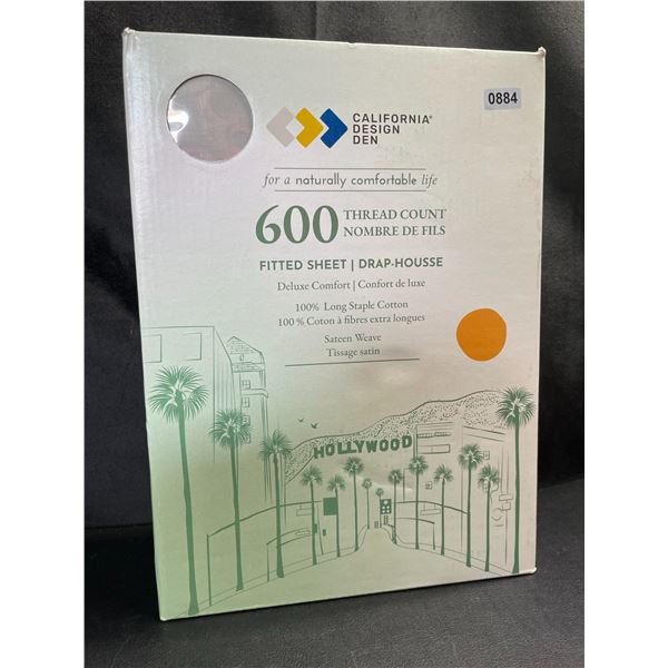 Lot of 1 California Design Den 600 Thread Count Queen Size Fitted Sheet - Light Gray - Brand New!