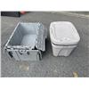 Image 1 : 2 INTERLOCKING LID TOTES AND AND 4 TOTES WITH LIDS