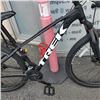 Image 2 : BLACK TREK MARLIN 5 MOUNTAIN BIKE WITH DISC BRAKES AND 17.5 INCH FRAME