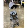 Image 2 : QUEST FOLDABLE STROLLER