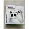 Image 1 : XBOX WIRELESS CONTROLLER ROBOT WHITE - TESTED WORKING