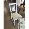 Image 2 : 2 CHAIRS AND SMALL TABLE