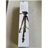 Image 1 : INSIGNIA 58 INCH TRIPOD