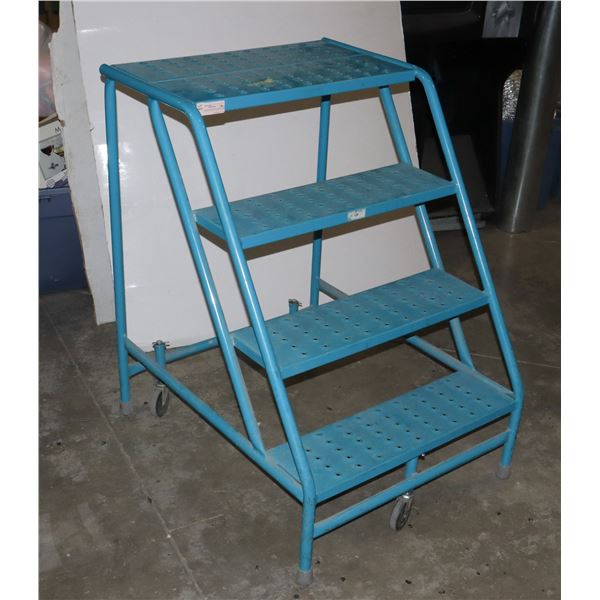 ROLLING HEAVY DUTY METAL STEP STOOL