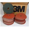 Image 1 : LARGE LOT OF NEW 3M CUBITRON P120 5" DISCS