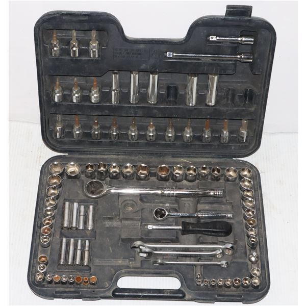NEAR COMPLETE MASTERCRAFT SOCKET SET