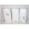 Image 1 : 3 BAGS OF DISPOSABLE SHOE COVERS