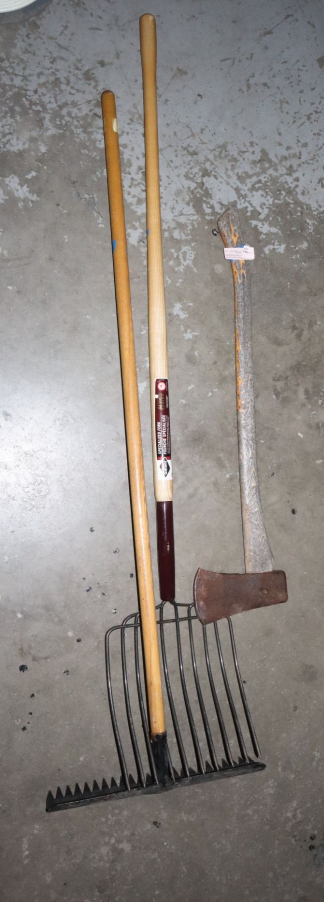 Pitch Hade Rake USED- PITCH FORK, AXE, DETHATCHING RAKE