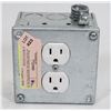 Image 1 : 2 PLUG ELECTRICAL RECEPTACLE IN BOX WITH COVER