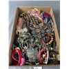 Image 2 : Large Lot Of Costume Jewelry