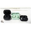 Image 1 : 3 SETS OF IN EAR HEADPHONES WITH CHARGING CASES