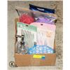 Image 1 : BOX OF BATHROOM AND BEAUTY ITEMS