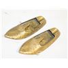 Image 1 : HEAVY SOLID BRASS VINTAGE ASHTRAY SHOES SET