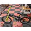 Image 1 : 18" AVIGO KIDS BIKE