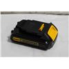Image 1 : NEW DEWALT 20V MAX LITHIUM-ION BATTERY