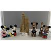 Image 1 : Disney Characters & Sand Castle