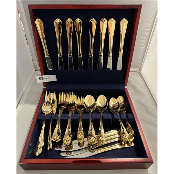 Hampton Silversmiths China 262 - Fine Silverware Set