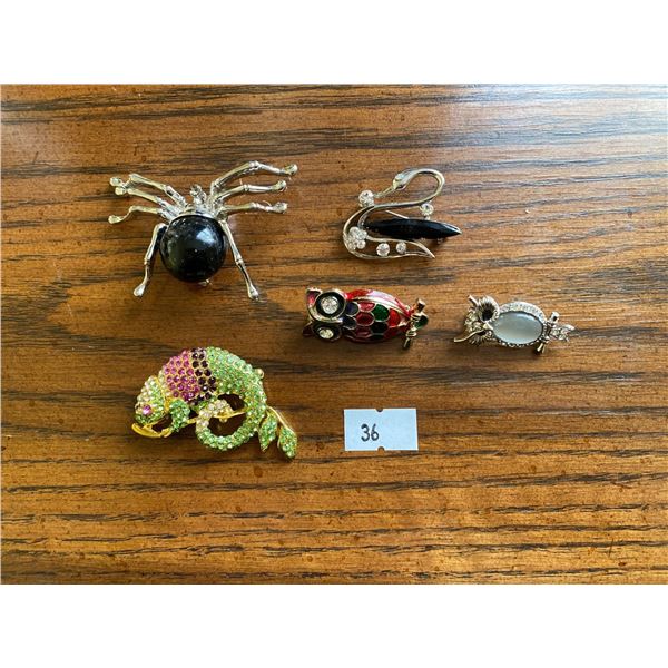 Assortment Of Exquisite Brooches