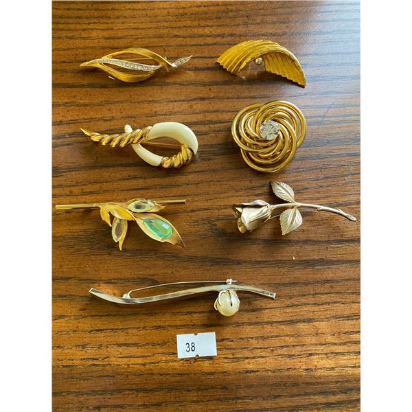 Assortment Of Exquisite Brooches