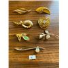 Image 1 : Assortment Of Exquisite Brooches