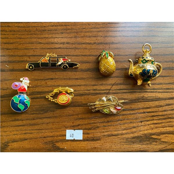 Assortment Of Exquisite Brooches