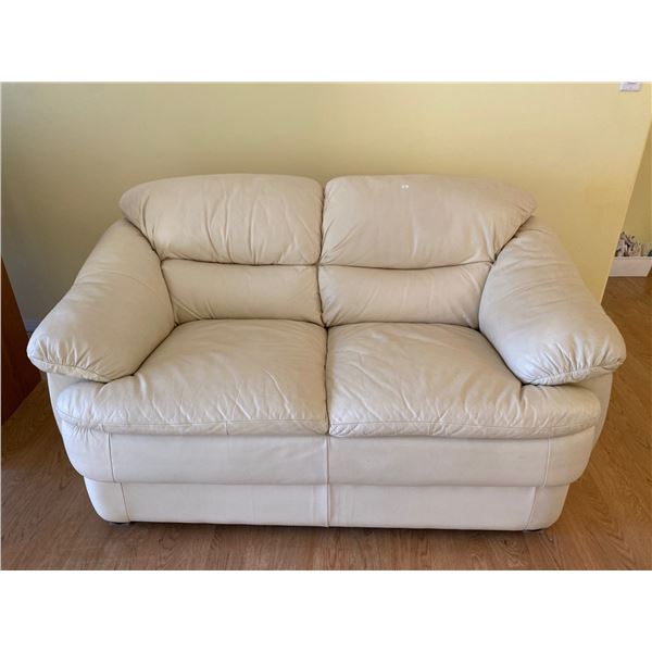 White Leather Love Seat 63L x 33W x 34T