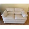 Image 1 : White Leather Love Seat 63L x 33W x 34T