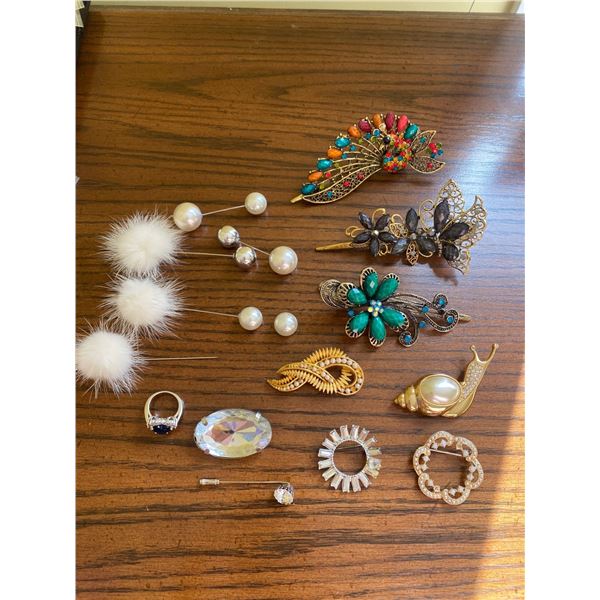 Assortment Of Fancy Costume Brooches