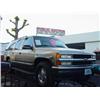Image 1 : 1999 CHEVY SUBURBAN