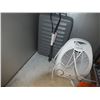 Image 1 : 4 small space heaters 1 fan